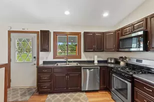 928 Essex Ct, Nekoosa, WI 54457 - Photo 7