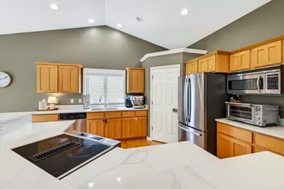9423 White Fox Lane, Madison, WI 53562 - Photo 3