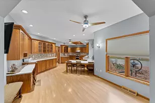S4362 Fox Hill Cir, Baraboo, WI 53913 - Photo 19