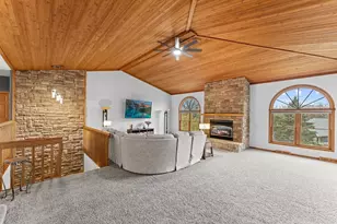 S4362 Fox Hill Cir, Baraboo, WI 53913 - Photo 11