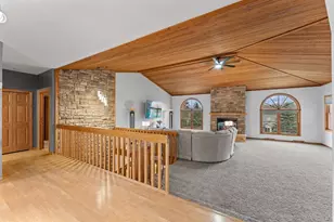 S4362 Fox Hill Cir, Baraboo, WI 53913 - Photo 9
