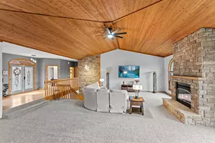 S4362 Fox Hill Cir, Baraboo, WI 53913 - Photo 17