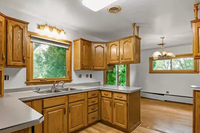 3609 Hovde Road, Madison, WI 53704 - Photo 9