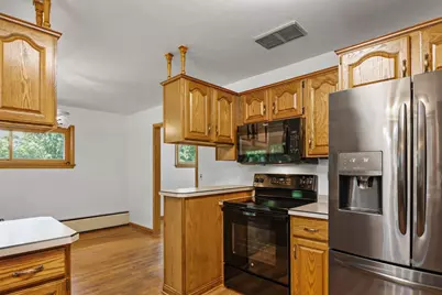 3609 Hovde Road, Madison, WI 53704 - Photo 11