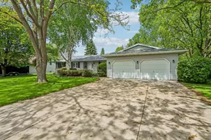 501 Avalon Rd, Columbus, WI 53925 - Photo 3