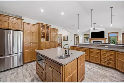 323 Wileman Drive, Edgerton, WI 53534 - Photo 15