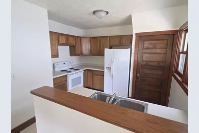 1128 W State Street, Janesville, WI 53546 - Photo 3