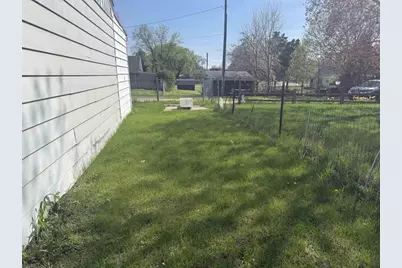 2114 S Park Avenue, Beloit, WI 53511 - Photo 15