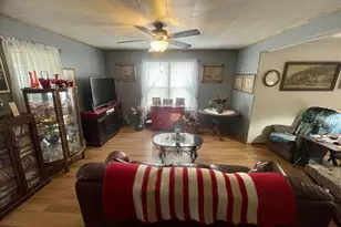 473 N Polk St, Wyocena, WI 53969 - Photo 5