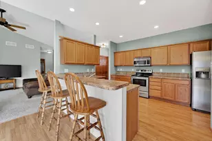 409 Coyle Pkwy, Cottage Grove, WI 53527 - Photo 13