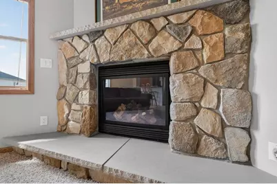 409 Coyle Parkway, Cottage Grove, WI 53527 - Photo 7
