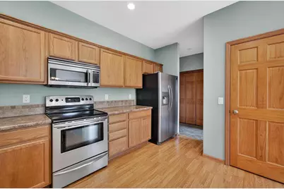 409 Coyle Parkway, Cottage Grove, WI 53527 - Photo 11