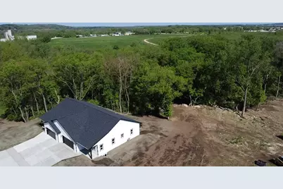 705 Mayapple Drive, Janesville, WI 53545 - Photo 39