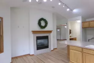 5614 N Vista Ln, Janesville, WI 53548 - Photo 5