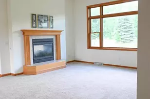 5614 N Vista Ln, Janesville, WI 53548 - Photo 11