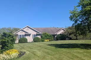 5614 N Vista Ln, Janesville, WI 53548 - Photo 1