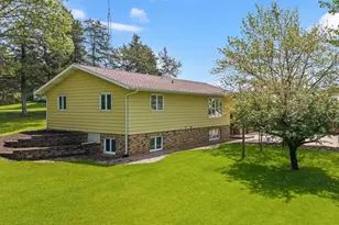 W8287 Co Rd P, Pardeeville, WI 53954 - Photo 9