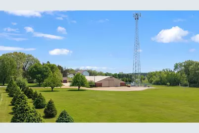 W8287 County Road P, Pardeeville, WI 53954 - Photo 3