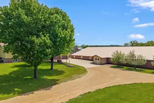 W8287 Co Rd P, Pardeeville, WI 53954 - Photo 5