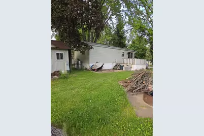 381 Skyline Drive, Edgerton, WI 53534 - Photo 3