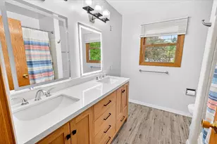 326 Racine Rd, Madison, WI 53705 - Photo 13