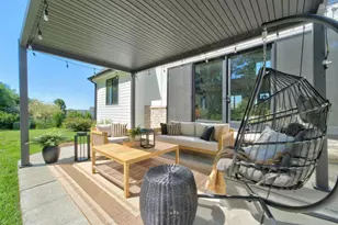 2412 Kilarney Way, Waunakee, WI 53597 - Photo 59