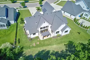 2412 Kilarney Way, Waunakee, WI 53597 - Photo 67