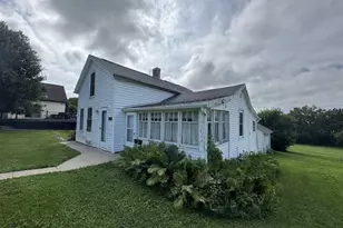 409 E Division St, Ridgeville, WI 53533 - Photo 7
