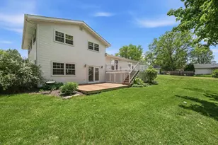 715 Margate Dr, Janesville, WI 53546 - Photo 9