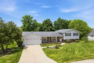 715 Margate Dr, Janesville, WI 53546 - Photo 3