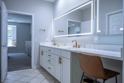670 E Lake Avenue #203, Lake Delton, WI 53965 - Photo 17