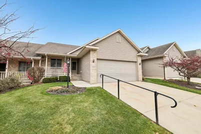 213 Fairview Circle #50, Waunakee, WI 53597 - Photo 3