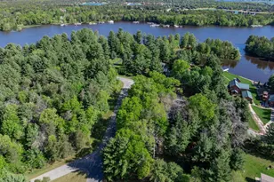W5613 Cherokee Ln, New Lisbon, WI 53950 - Photo 3