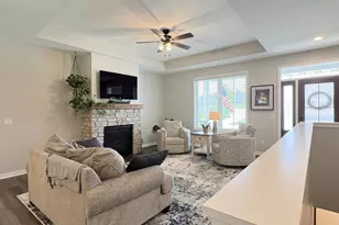 3920 Tanglewood Pl, Janesville, WI 53546 - Photo 5