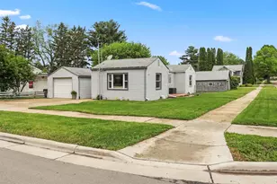 2039 12th Ave, Monroe, WI 53566 - Photo 5