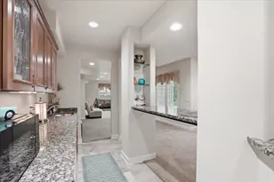 9715 Red Sky Dr, Madison, WI 53562 - Photo 13