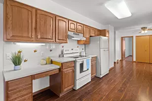 1813 Windom Way, Madison, WI 53704 - Photo 9