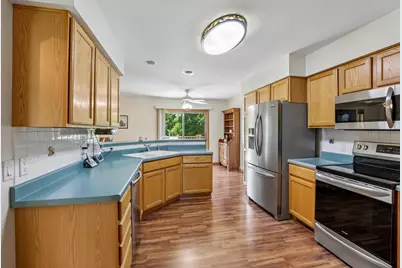 612 Greenfield Drive, DeForest, WI 53532 - Photo 13