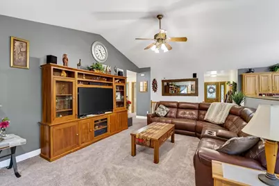 3215 Conservancy Estates Lane, Sun Prairie, WI 53590 - Photo 15