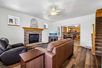 976 Stonehaven Drive, Sun Prairie, WI 53590 - Photo 3