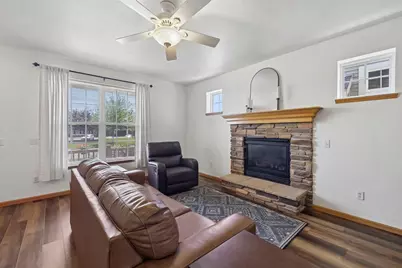 976 Stonehaven Drive, Sun Prairie, WI 53590 - Photo 5