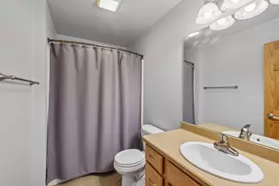 976 Stonehaven Dr, Sun Prairie, WI 53590 - Photo 15