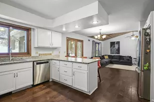 6202 Rivercrest Dr, Mcfarland, WI 53558 - Photo 5