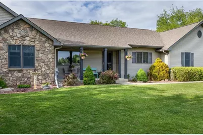 4509 E Palakwia Drive, Janesville, WI 53546 - Photo 3
