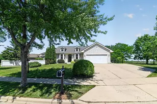 6601 Village Park Dr, Madison, WI 53718 - Photo 3