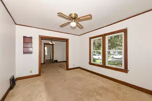 1521 Mineral Point Ave, Janesville, WI 53548 - Photo 9