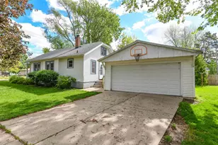 1521 Mineral Point Ave, Janesville, WI 53548 - Photo 23
