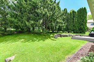 2609 Crest Line Dr, Madison, WI 53704 - Photo 11