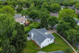 2609 Crest Line Dr, Madison, WI 53704 - Photo 7