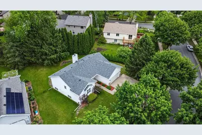 2609 Crest Line Drive, Madison, WI 53704 - Photo 5